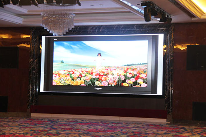 酒店室內(nèi)LED彩色顯示屏解決方案